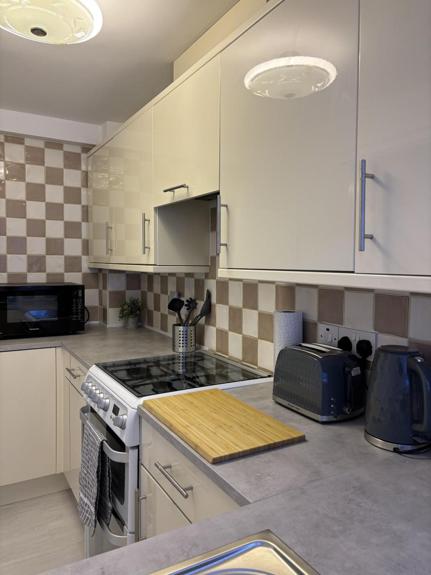 Вилла Cosy Corner - 2 Beds, Free Parking, Next To Southampton General Hospital Экстерьер фото