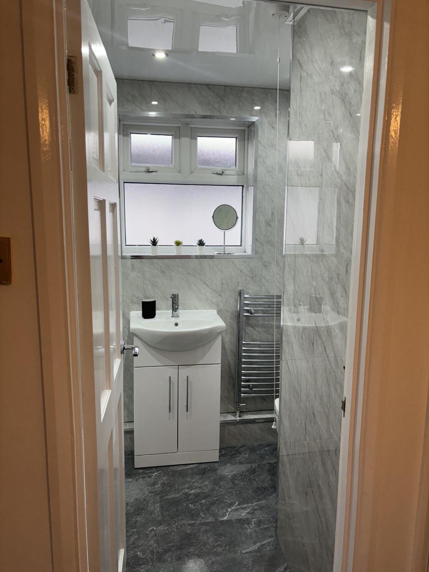Вилла Cosy Corner - 2 Beds, Free Parking, Next To Southampton General Hospital Экстерьер фото